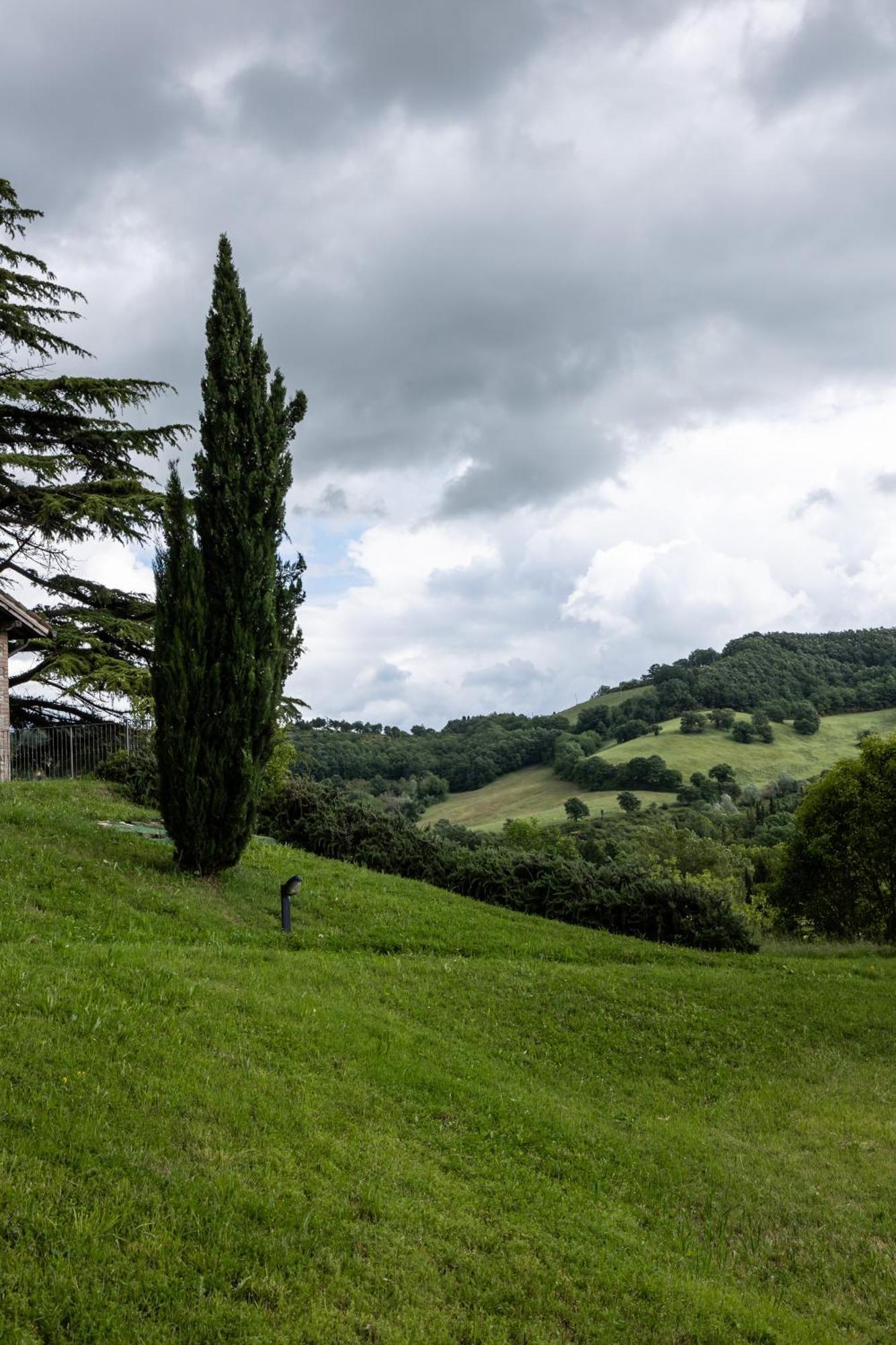Tenuta Borgo San Michele Gubbio Buitenkant foto