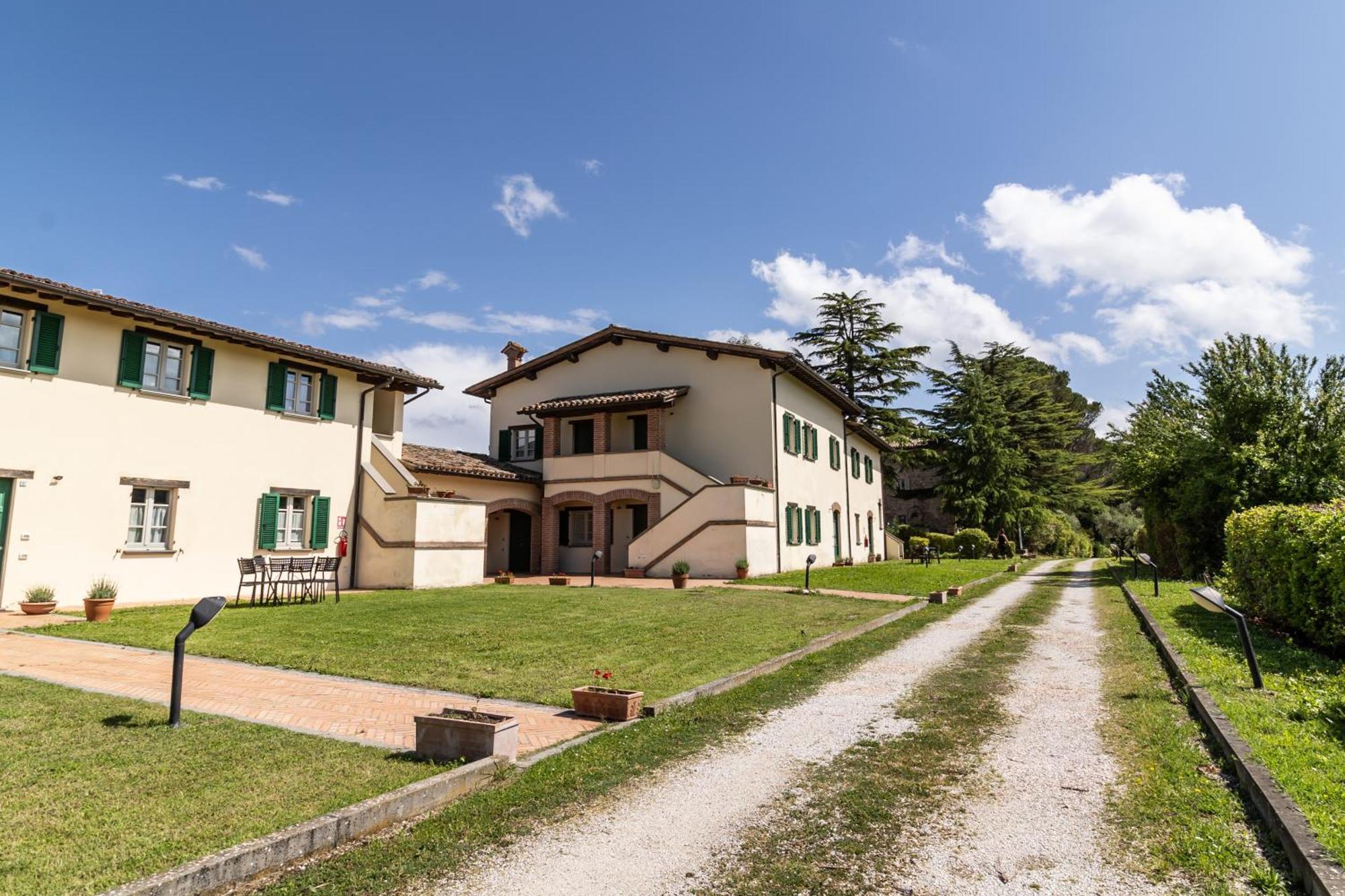 Tenuta Borgo San Michele Gubbio Buitenkant foto