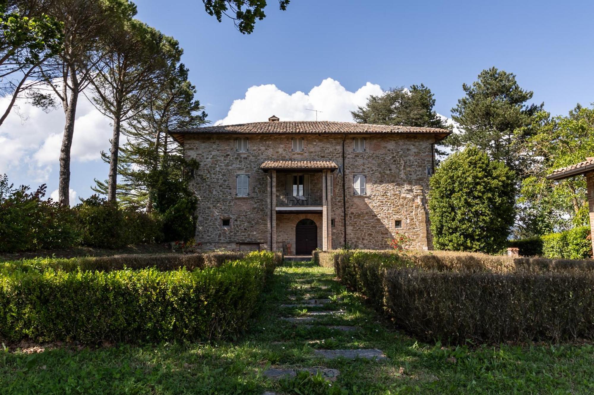 Tenuta Borgo San Michele Gubbio Buitenkant foto